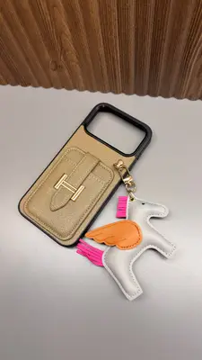 Anahtarlıklı telefon kılıfı