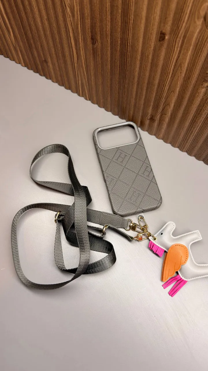 Anahtarlıklı telefon kılıfı 2