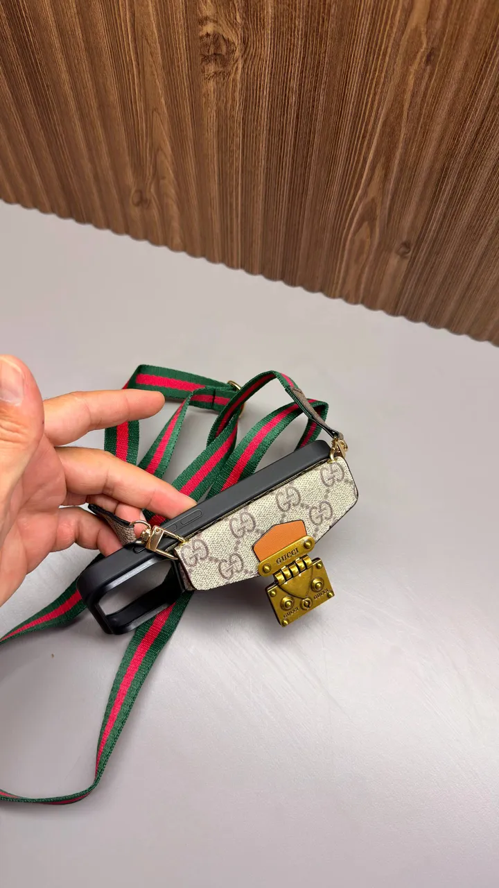 Anahtarlıklı telefon kılıfı 3