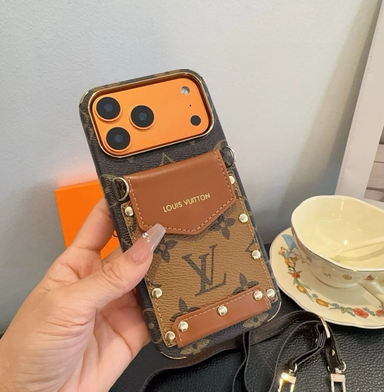 Anahtarlıklı telefon kılıfı 6