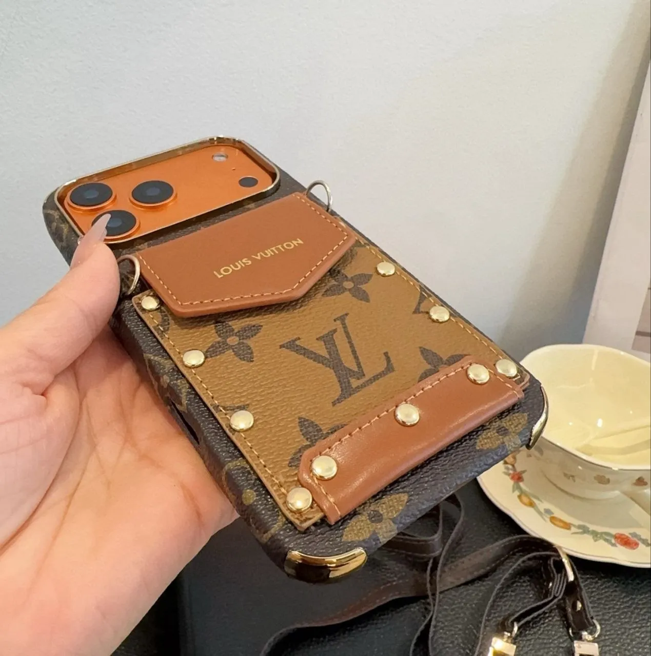Anahtarlıklı telefon kılıfı 8