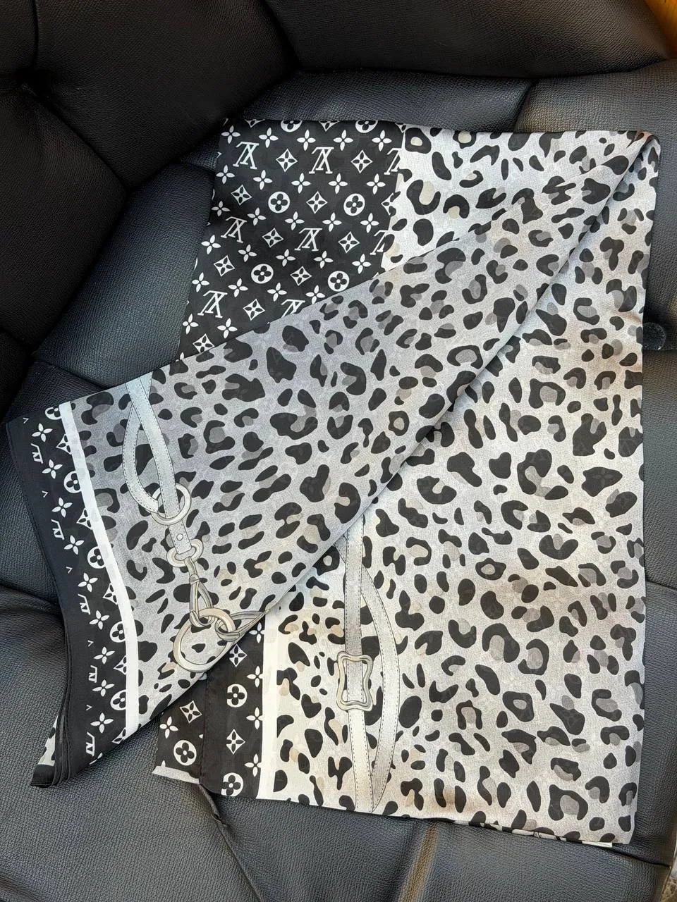 Louis Vuitton şal 2
