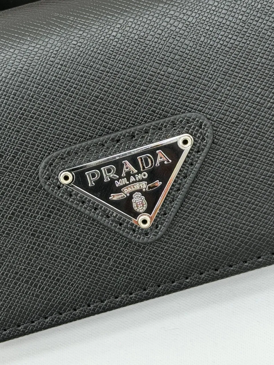Prada cüzdan 2
