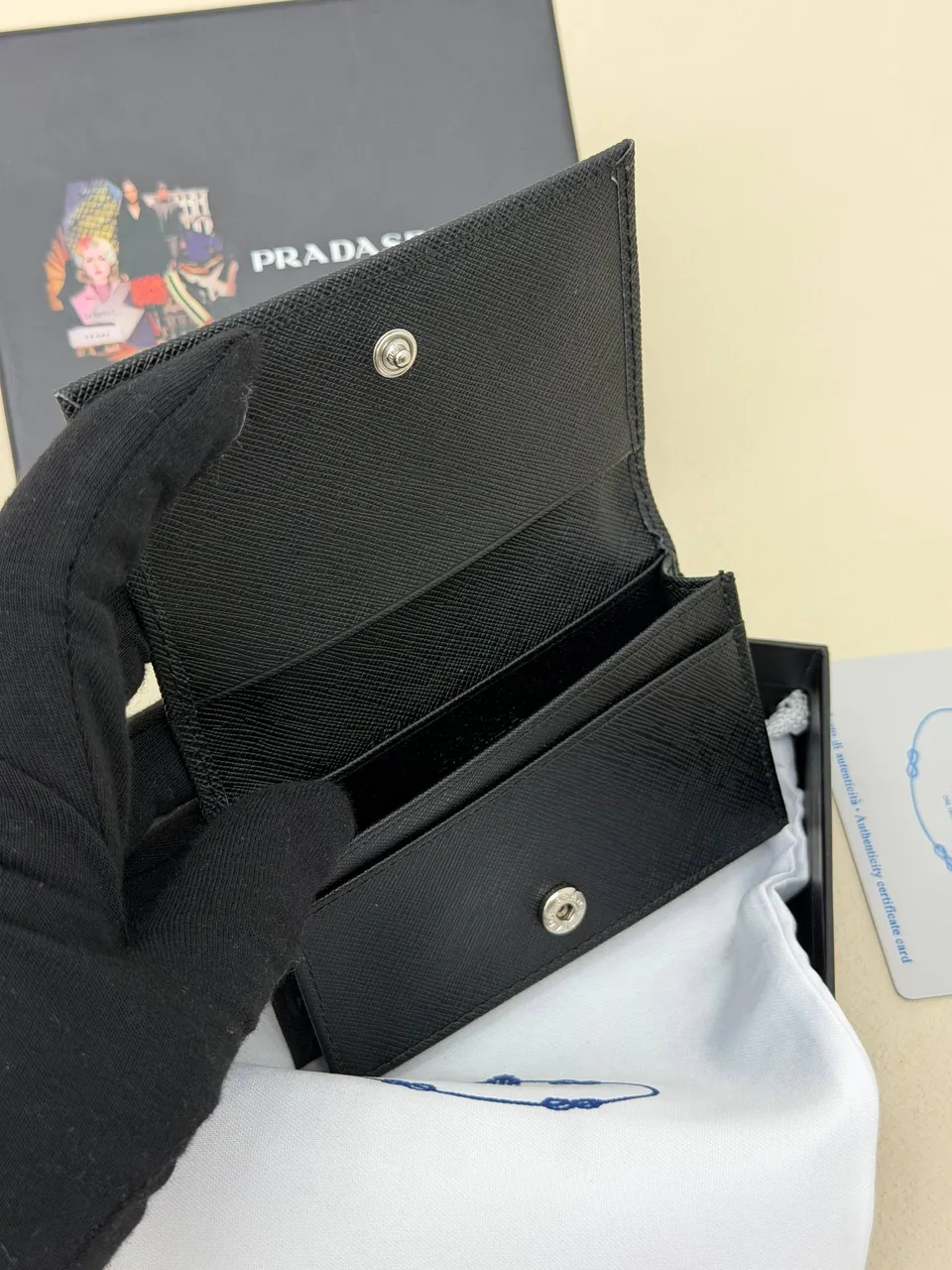 Prada cüzdan 4