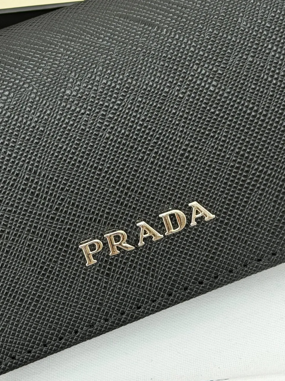 Prada cüzdan 2