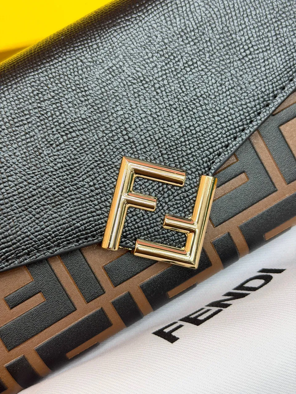 Fendi cüzdan 5