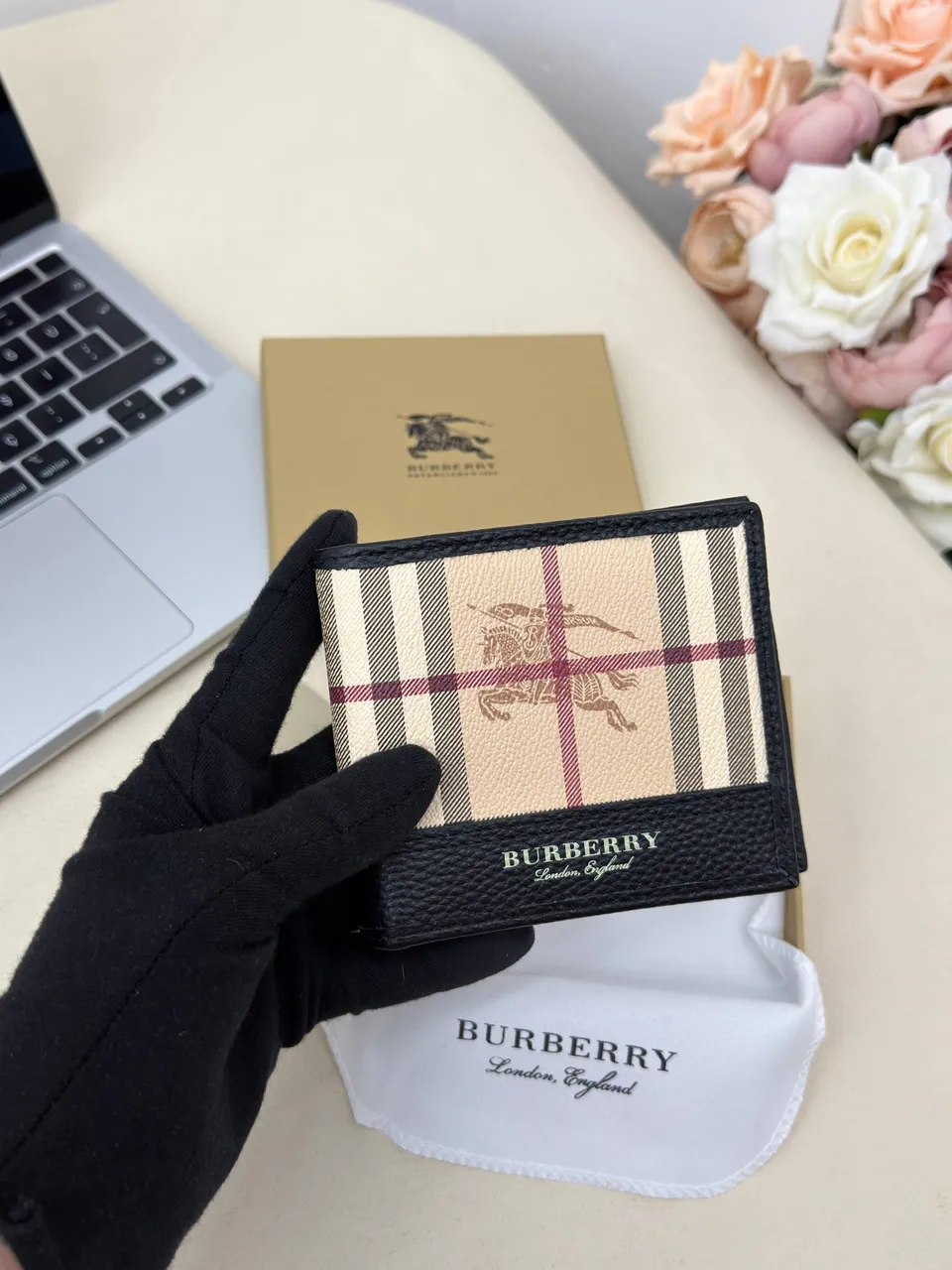 Burberry cüzdan 6