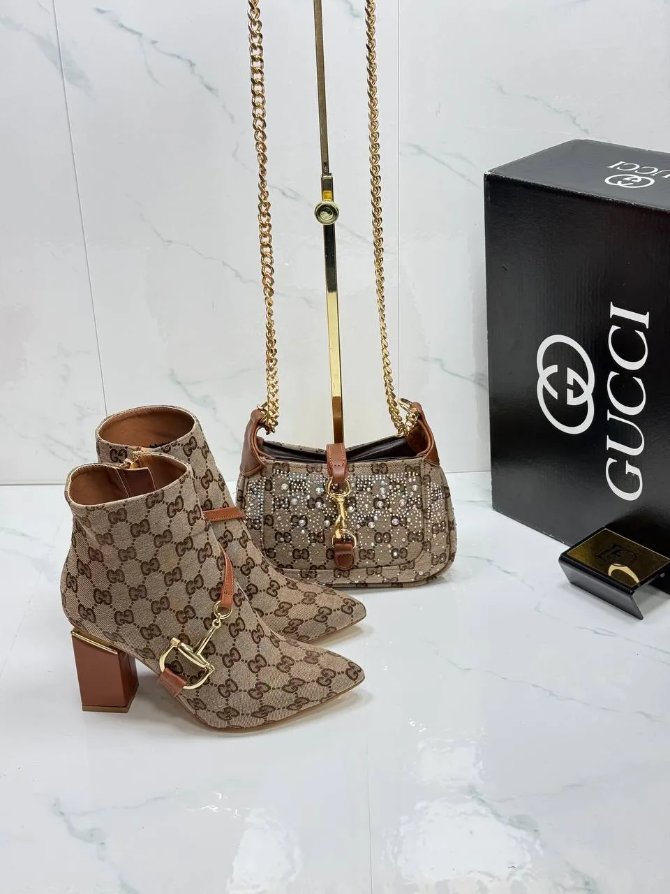 Gucci çanta ve ayakkabı 5