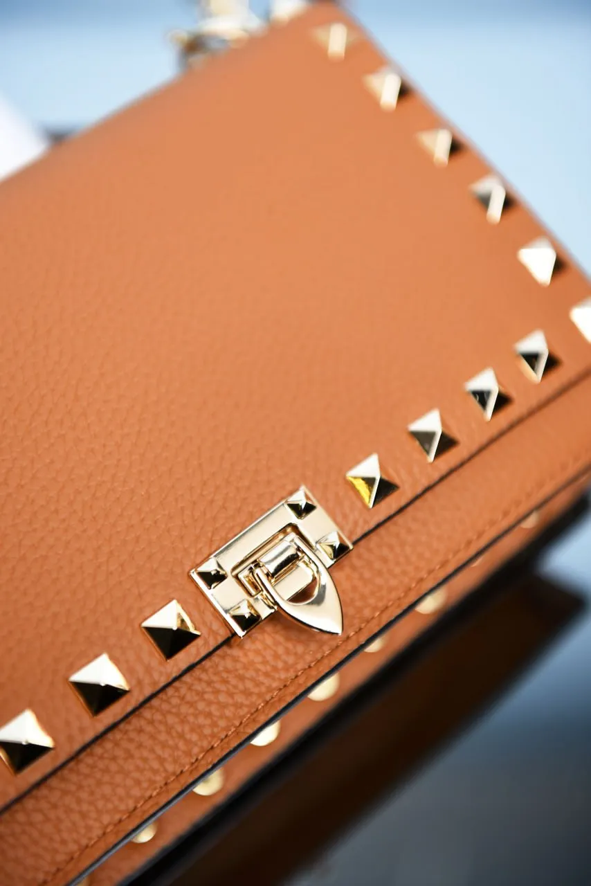 Rockstud deri crossbody çanta 9