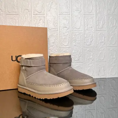 Classic Novelty Thermal Short boot