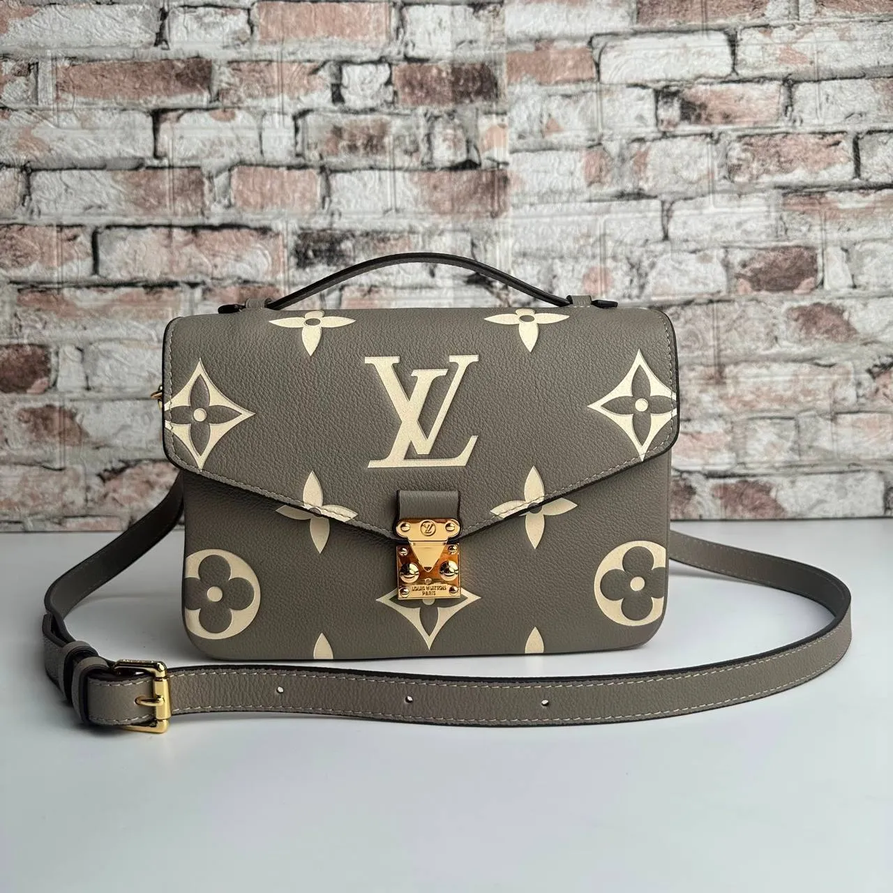 Metis Pochette çanta 9