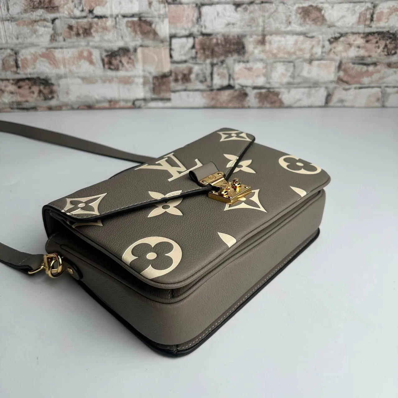 Metis Pochette çanta 10