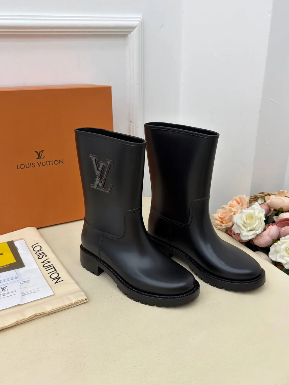 Louis Vuitton kadın ayakkabı 2